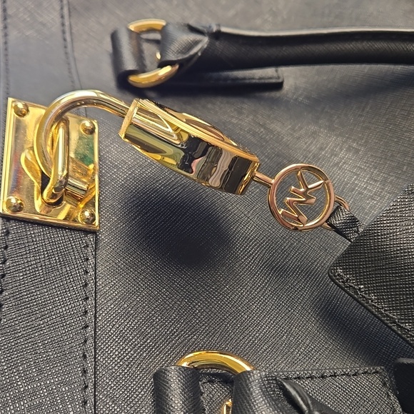 Michael Kors Purse - Picture 3 of 11